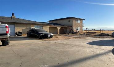 10176 Central Road, Apple Valley, California 92308, 5 Bedrooms Bedrooms, ,3 BathroomsBathrooms,Residential,Buy,10176 Central Road,HD24189002