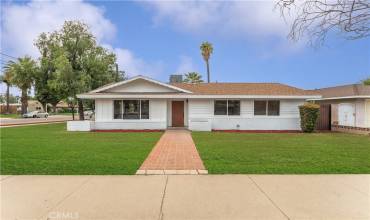 1103 Church Street, Redlands, California 92374, 4 Bedrooms Bedrooms, ,2 BathroomsBathrooms,Residential,Buy,1103 Church Street,DW24188922