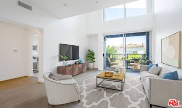 629 Traction Avenue 239, Los Angeles, California 90013, 2 Bedrooms Bedrooms, ,2 BathroomsBathrooms,Residential,Buy,629 Traction Avenue 239,24437945