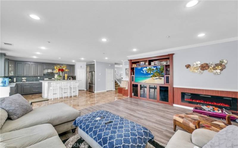 Family room open floorplan with kitchen