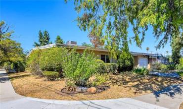 18753 Lull Street, Reseda, California 91335, 3 Bedrooms Bedrooms, ,2 BathroomsBathrooms,Residential,Buy,18753 Lull Street,SR24189124