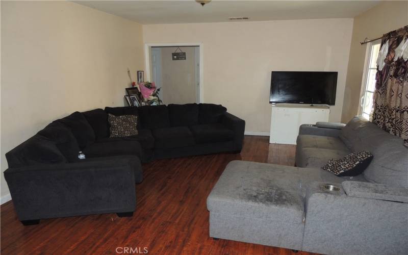 Living Room, Laminate Flooring