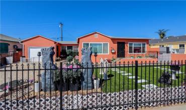 1213 S Broadacres Avenue, Compton, California 90220, 4 Bedrooms Bedrooms, ,1 BathroomBathrooms,Residential,Buy,1213 S Broadacres Avenue,DW24189439