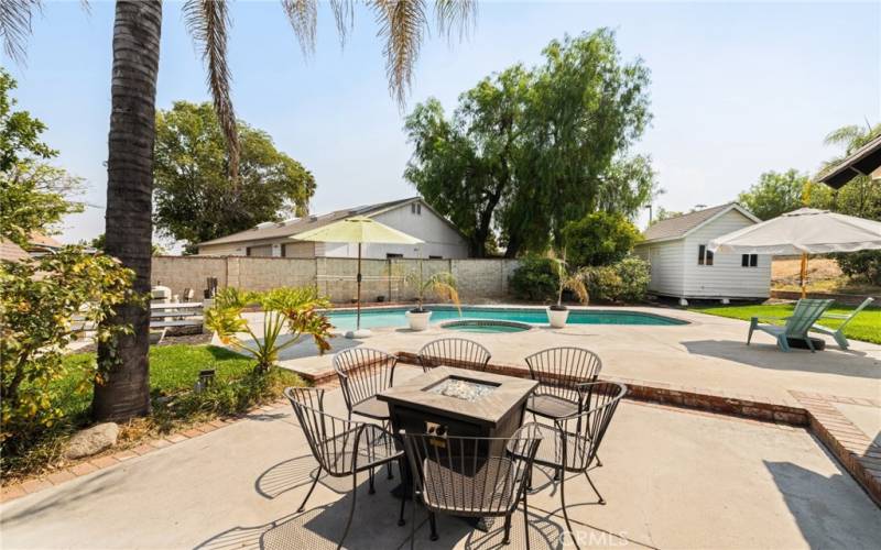 Firepit area near the pool/spa!