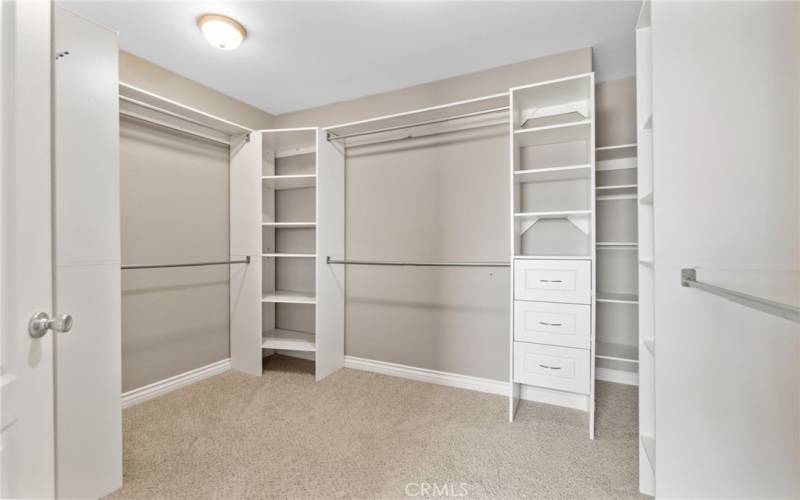 Primary suite walk-in closet