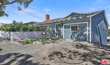 2525 7th Street, Santa Monica, California 90405, 2 Bedrooms Bedrooms, ,1 BathroomBathrooms,Residential Lease,Rent,2525 7th Street,24429823