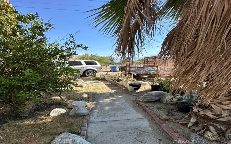 Front yard walk way