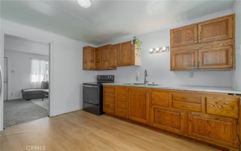 Large kitchen. Newer appliances.