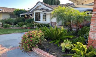 9801 Quakertown Avenue, Chatsworth, California 91311, 4 Bedrooms Bedrooms, ,1 BathroomBathrooms,Residential Lease,Rent,9801 Quakertown Avenue,SR24188584