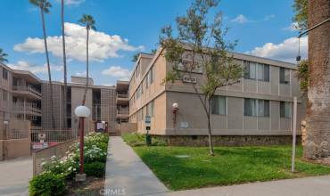 6979 Palm Court 105B, Riverside, California 92506, 2 Bedrooms Bedrooms, ,2 BathroomsBathrooms,Residential,Buy,6979 Palm Court 105B,IV24187240