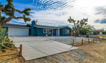 61475 Alta Vista Drive, Joshua Tree, California 92252, 2 Bedrooms Bedrooms, ,2 BathroomsBathrooms,Residential,Buy,61475 Alta Vista Drive,IV24189741