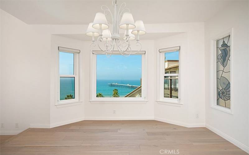 Dining room view to pier.