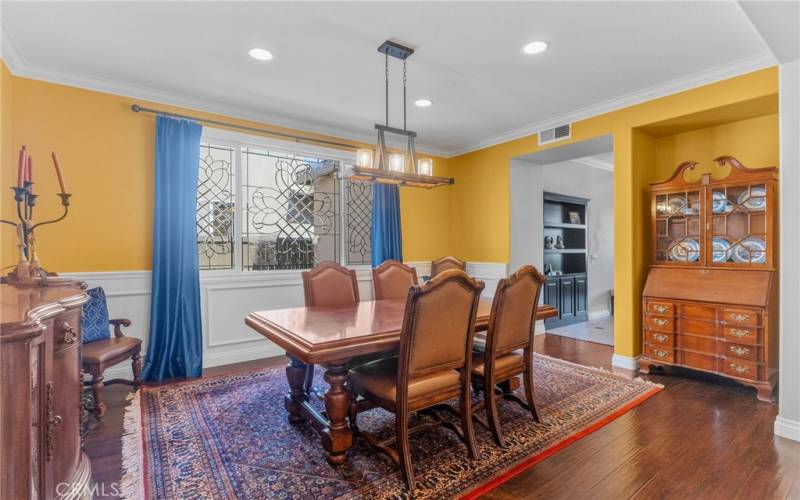 Formal Dinning room