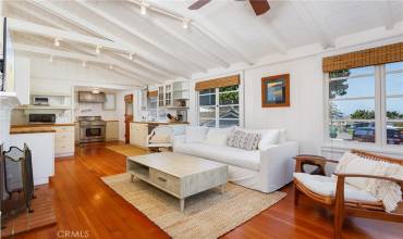 1215 Brangwyn Way, Laguna Beach, California 92651, 2 Bedrooms Bedrooms, ,2 BathroomsBathrooms,Residential Lease,Rent,1215 Brangwyn Way,LG24190400