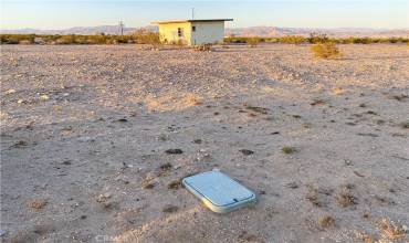 0 Pole Line Rd, 29 Palms, California 92277, ,Land,Buy,0 Pole Line Rd,IG24124106