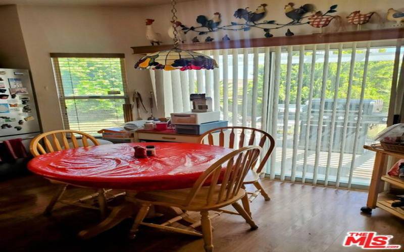 Breakfast nook Area