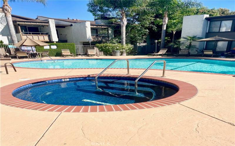 picture of pool and hot tub