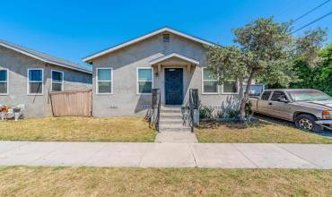 5202 Gifford Avenue, Maywood, California 90270, 3 Bedrooms Bedrooms, ,3 BathroomsBathrooms,Residential,Buy,5202 Gifford Avenue,NDP2406967