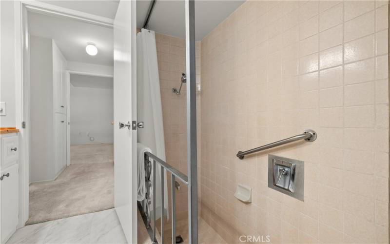 Main bathroom with shower.