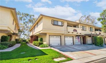 25172 Birch Grove Lane 1, Lake Forest, California 92630, 2 Bedrooms Bedrooms, ,2 BathroomsBathrooms,Residential,Buy,25172 Birch Grove Lane 1,OC24179948