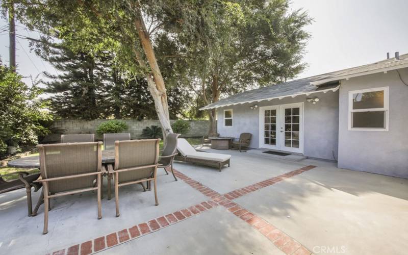 Back Patio area for entertaining.