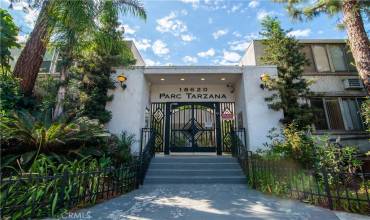 18620 Hatteras Street 274, Tarzana, California 91356, 2 Bedrooms Bedrooms, ,2 BathroomsBathrooms,Residential,Buy,18620 Hatteras Street 274,SB24181110