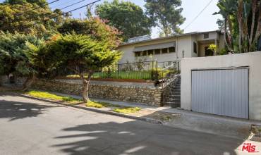 1042 Milwaukee Avenue, Los Angeles, California 90042, 2 Bedrooms Bedrooms, ,1 BathroomBathrooms,Residential,Buy,1042 Milwaukee Avenue,24438993