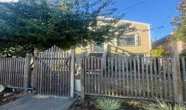 1725 10Th St, Oakland, California 94607, 6 Bedrooms Bedrooms, ,2 BathroomsBathrooms,Residential Income,Buy,1725 10Th St,41073112