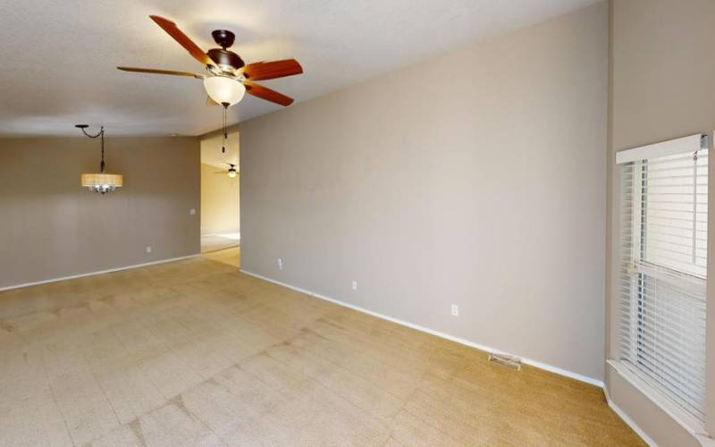 246-Settles-Drive-Living-Room