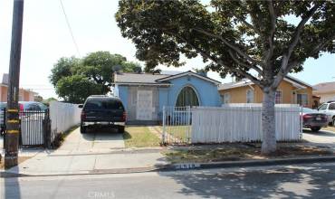 1518 W 103rd Street, Los Angeles, California 90047, 4 Bedrooms Bedrooms, ,2 BathroomsBathrooms,Residential,Buy,1518 W 103rd Street,MB24191079