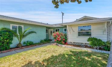 17529 Thornlake Avenue, Artesia, California 90701, 3 Bedrooms Bedrooms, ,1 BathroomBathrooms,Residential,Buy,17529 Thornlake Avenue,RS24164926