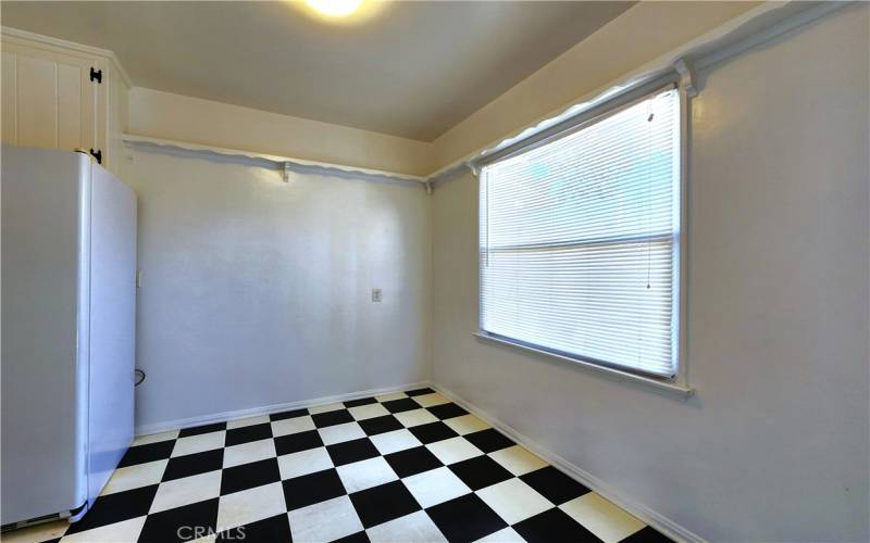 dining area in kitchen