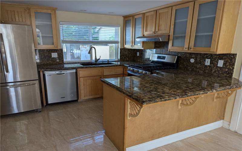 Kitchen  Breakfast area