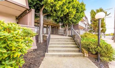 1550 Bancroft Ave 321, San Leandro, California 94577, 3 Bedrooms Bedrooms, ,2 BathroomsBathrooms,Residential,Buy,1550 Bancroft Ave 321,41073184