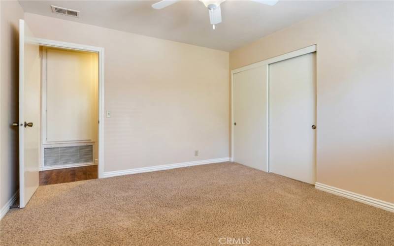 2nd bedroom