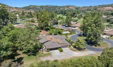 2704 Almendra Court, Fallbrook, California 92028, 2 Bedrooms Bedrooms, ,2 BathroomsBathrooms,Residential,Buy,2704 Almendra Court,NDP2408281