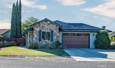 Welcome to 19595 Old Creek Rd a beautiful setting on the Golf Course...