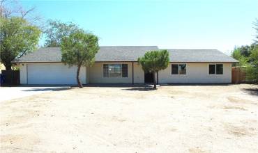 13933 Quinnault Road, Apple Valley, California 92307, 3 Bedrooms Bedrooms, ,2 BathroomsBathrooms,Residential,Buy,13933 Quinnault Road,HD24186360