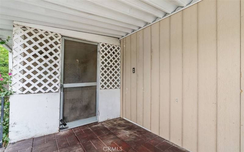 Enclosed Patio & Entry to home