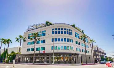 105 S Fairfax Avenue 111, Los Angeles, California 90036, 1 Bedroom Bedrooms, ,1 BathroomBathrooms,Residential Lease,Rent,105 S Fairfax Avenue 111,24439921