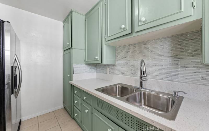 Newer stainless sink in kitchen