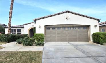 81930 Golden Star Way, La Quinta, California 92253, 2 Bedrooms Bedrooms, ,2 BathroomsBathrooms,Residential,Buy,81930 Golden Star Way,PW24192515