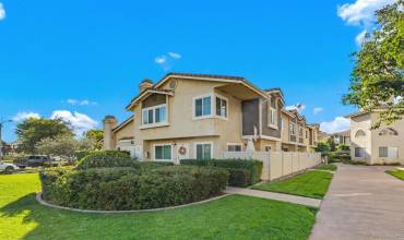 10100 Palm Glen Dr 2, Santee, California 92071, 3 Bedrooms Bedrooms, ,2 BathroomsBathrooms,Residential,Buy,10100 Palm Glen Dr 2,240022020SD