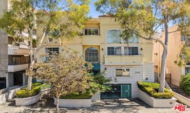 1342 N Sierra Bonita Avenue 102, West Hollywood, California 90046, 2 Bedrooms Bedrooms, ,2 BathroomsBathrooms,Residential,Buy,1342 N Sierra Bonita Avenue 102,24440009