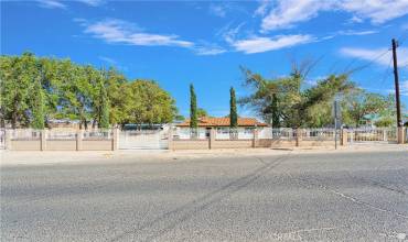 17490 Yucca Street, Hesperia, California 92345, 4 Bedrooms Bedrooms, ,2 BathroomsBathrooms,Residential,Buy,17490 Yucca Street,HD24193524