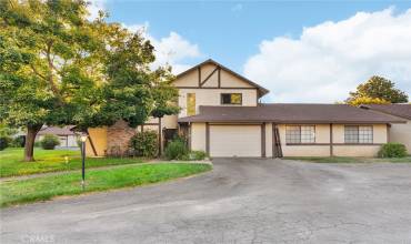 305 Bordeaux Court A, Chico, California 95973, 3 Bedrooms Bedrooms, ,2 BathroomsBathrooms,Residential,Buy,305 Bordeaux Court A,SN24193534