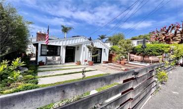 680 Anita Street, Laguna Beach, California 92651, 2 Bedrooms Bedrooms, ,2 BathroomsBathrooms,Residential Lease,Rent,680 Anita Street,OC24193811