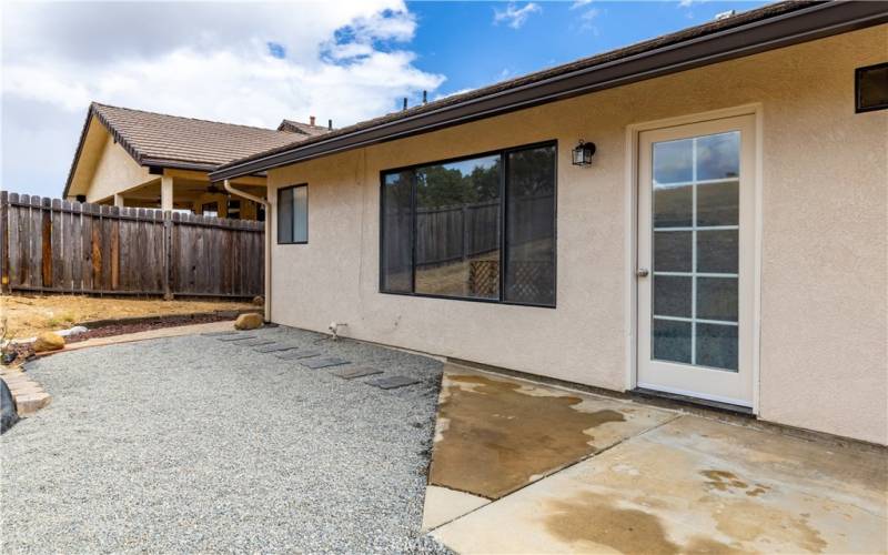 Low maintenance gravel was left so the new homeowner has versatility of what to do next, more patio? Maybe a lawn area? Maybe garden boxes? Or if you like to travel it's the perfect low maintenance answer.