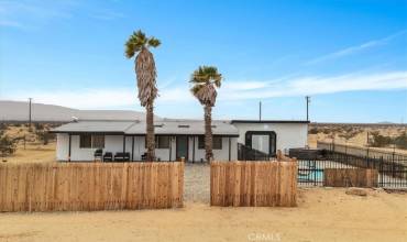 3737 Meriwether Road, 29 Palms, California 92277, 4 Bedrooms Bedrooms, ,2 BathroomsBathrooms,Residential,Buy,3737 Meriwether Road,JT24193903