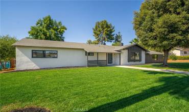 539 Via Vista Drive, Redlands, California 92373, 3 Bedrooms Bedrooms, ,2 BathroomsBathrooms,Residential,Buy,539 Via Vista Drive,IV24194142